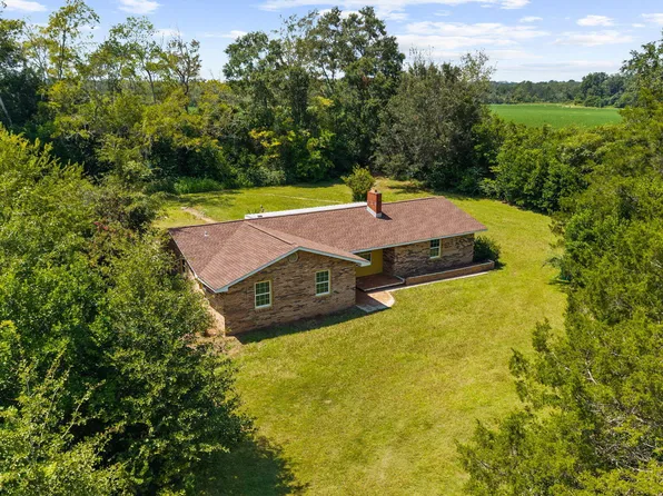 5953 Deerwood Dr, Malone, FL 32445