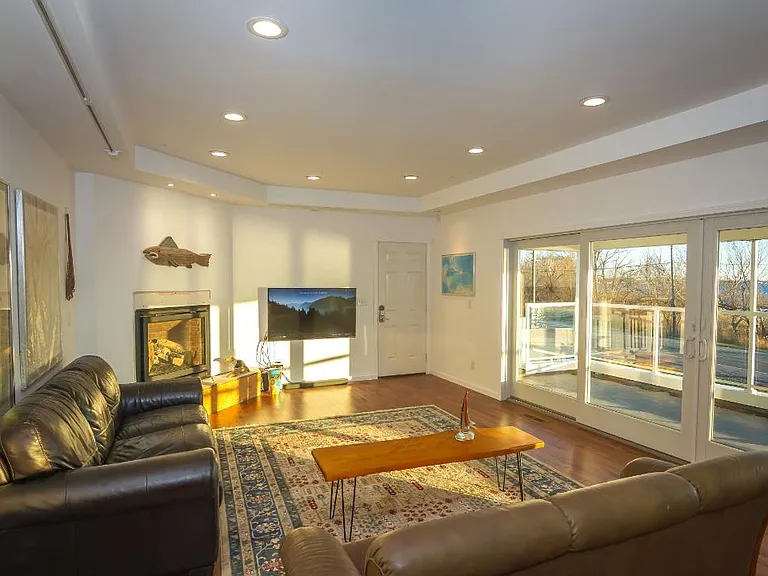 8220 Dixie Hwy #A — Photo 3