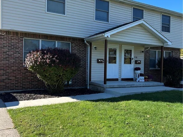 276 Tennyson Ter, Williamsville, NY 14221
