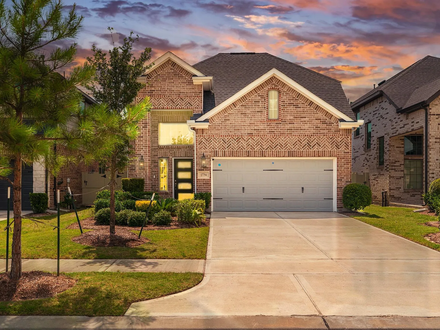 4 bed, 3.0 bath, 2001 sqft, $2,750 — Photo 1