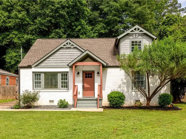 1535 Deerwood Dr, Decatur, GA 30030