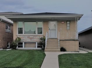 7517 W Strong St, Harwood Heights, IL 60706
