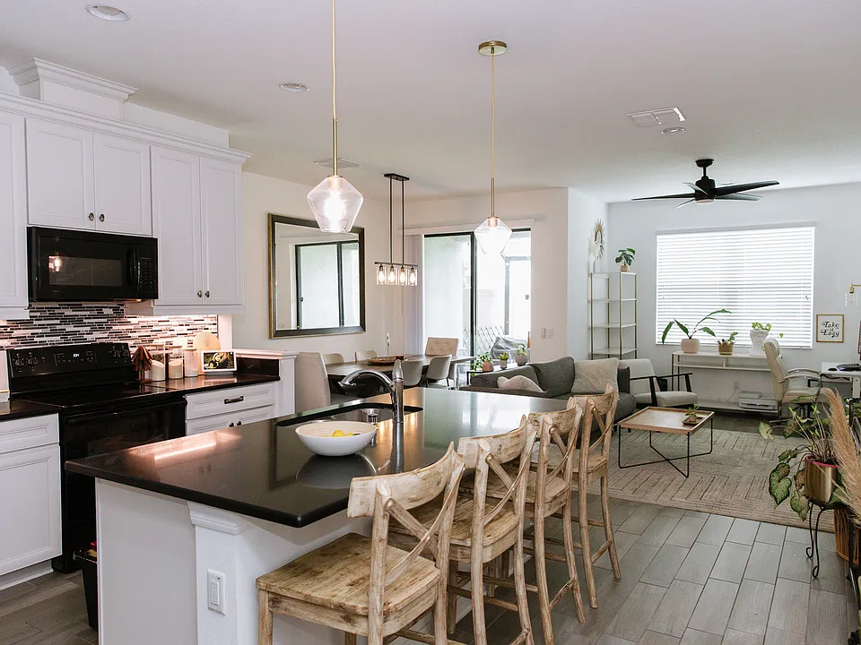2471 Golden Pasture Cir