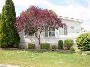 22700 S Beverly Ln, Frankfort, IL 60423