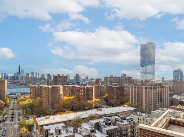 264 East Broadway image 12 of 12