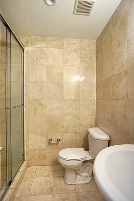 Rented by Compass | media 22