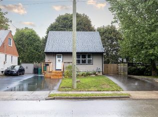 102 Stewart Ave, Cambridge, ON N1R 2T9