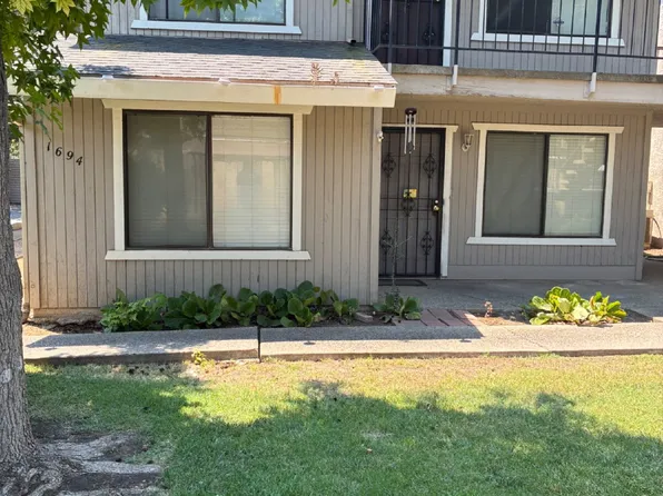 1694 Conestoga Dr APT A, Merced, CA 95348