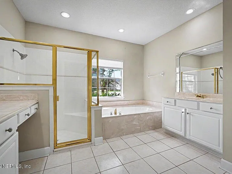 337 S Mill View Way — Photo 44