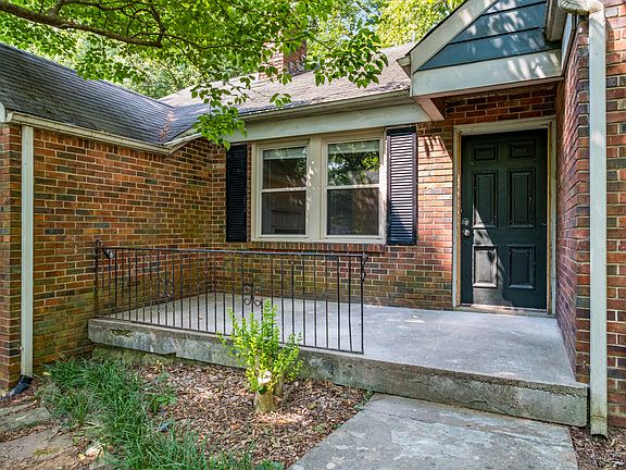 3rd image of 1428 Greenland Ave