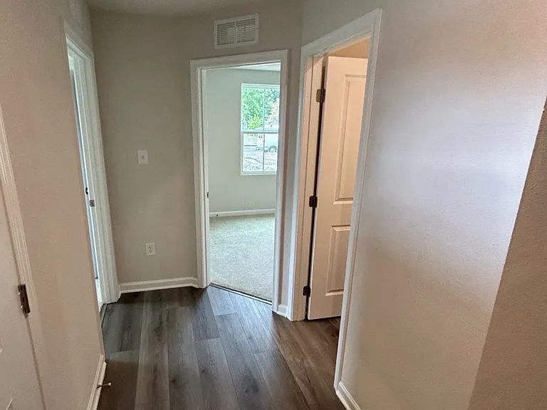 128 Bearing Way — Photo 2
