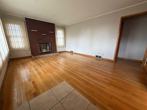 2nd image of 3280 Asbury Rd