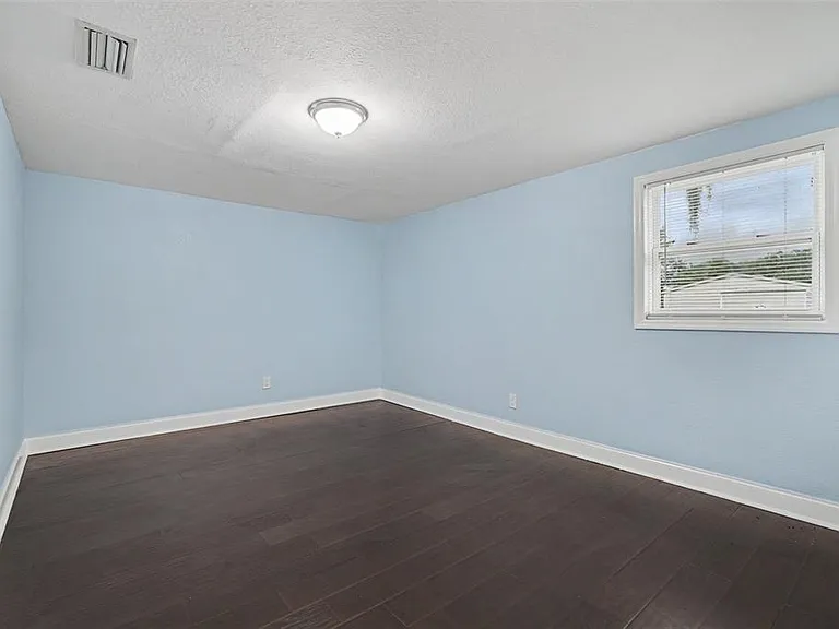 9220 McIntosh Rd — Photo 8