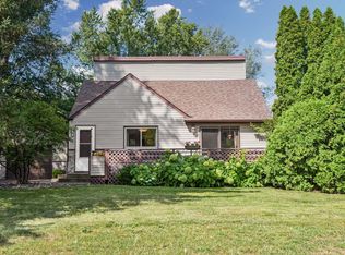 5391 Raymond Ave, Mounds View, MN 55112