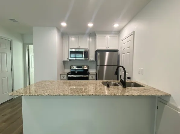 416 E G St #B, Russellville, AR 72801