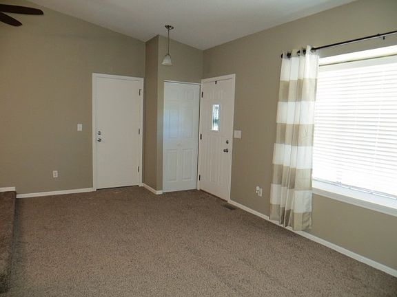 4th image of 7509 E 32nd Ct N