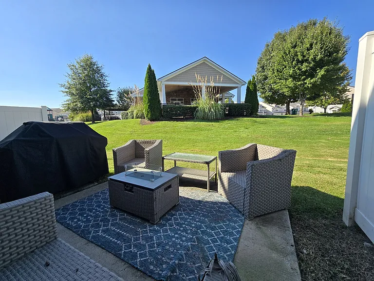 6006 Hillside Ln — Photo 23