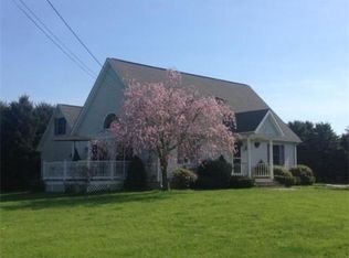 7 Upper Farms Rd, Hatfield, MA 01038