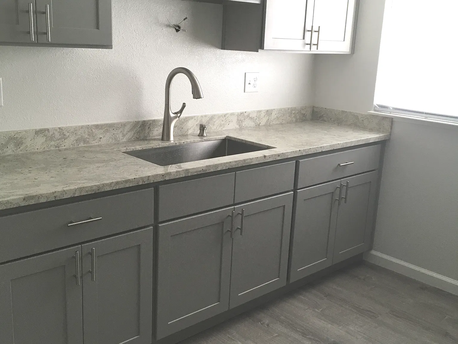2 bed, 1000 sqft, $2,600 — Photo 1