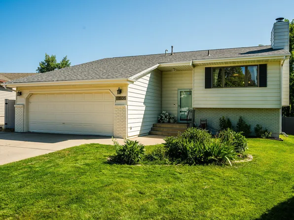 1508 Hillcrest Dr, Sheridan, WY 82801