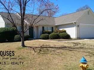 112 Acacia Dr, Simpsonville, SC 29681