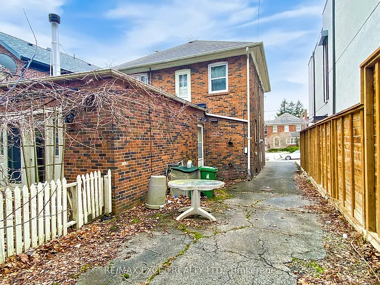 317 Warren Rd — Photo 34