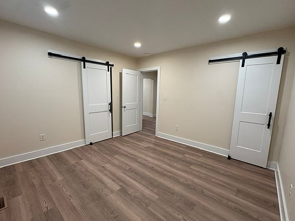 3rd image of 19612 Oak St #9
