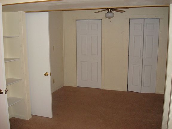 5th image of 4105 Ashgrove Dr