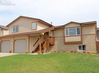 905 Stargate Dr, Colorado Springs, CO 80911