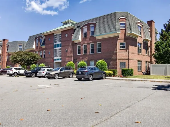 308 Riveranne Ct APT 314, Virginia Beach, VA 23462