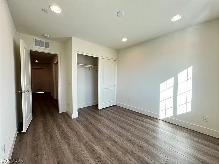 1421 Jules Ln — Photo 25