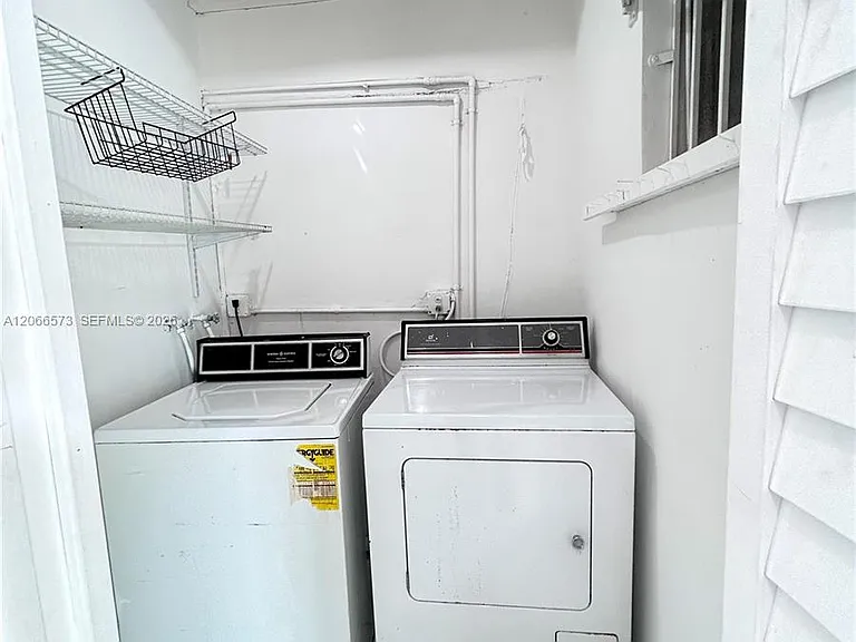 1543 NE 144th St #1 — Photo 12