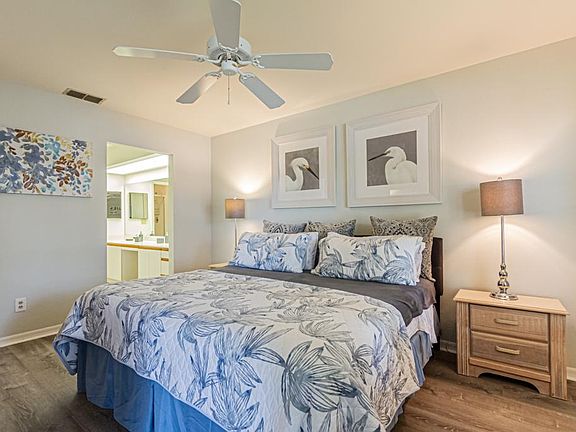 4th image of 822 Gulf Pavilion Dr #202