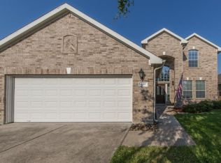 629 Eastwellglen Ln, La Marque, TX 77568