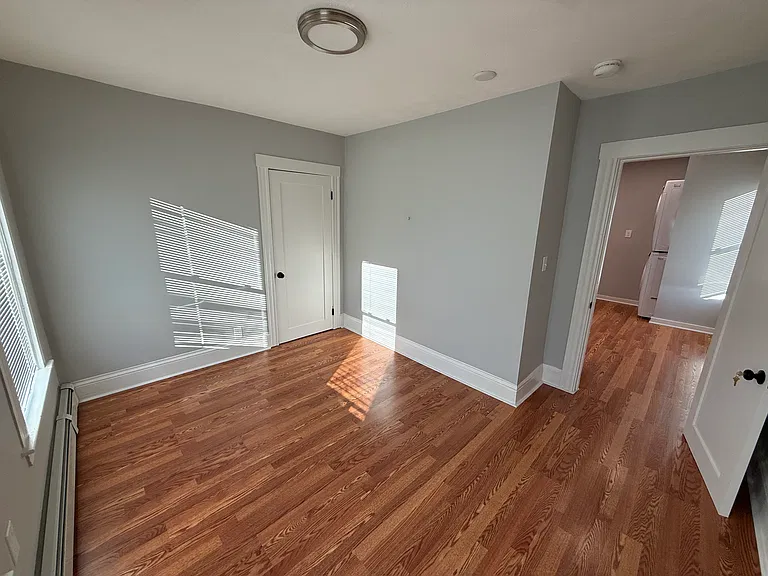 1922 Columbus Ave #2 — Photo 8
