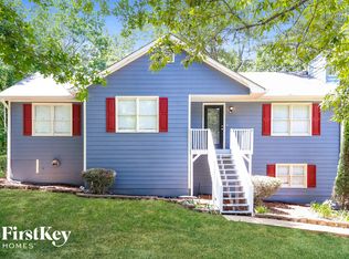 58 E Boxwood Dr SE, Cartersville, GA 30121