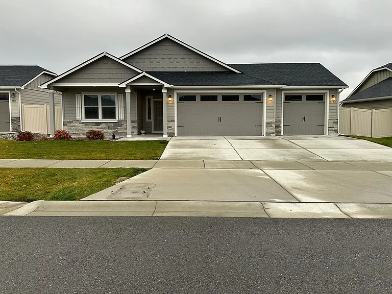 3794 N Peyton Ln — Photo 1