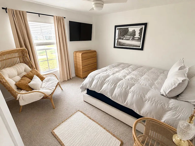 656 Dockside Dr SW — Photo 8