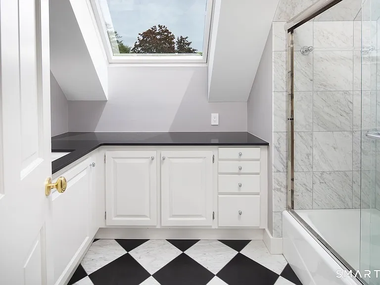 5 Great Elm Rd — Photo 22