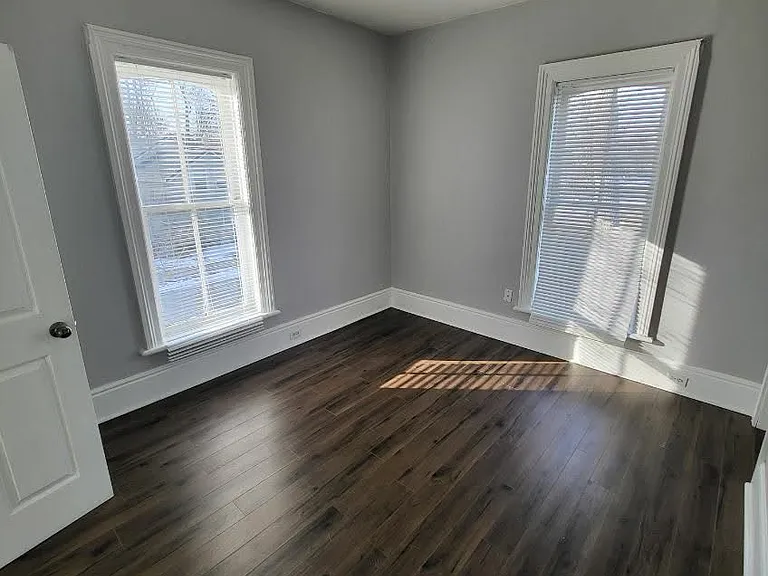 28 Ridout St — Photo 12