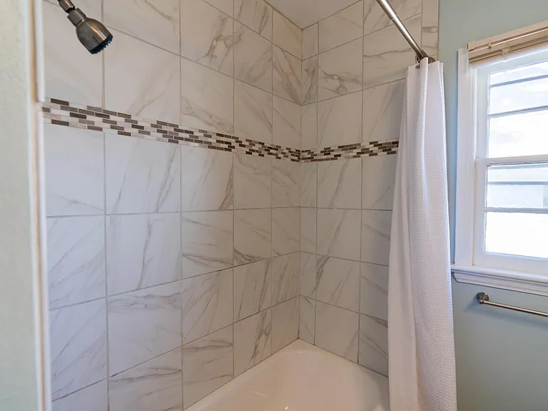 2288 S Franklin St — Photo 14