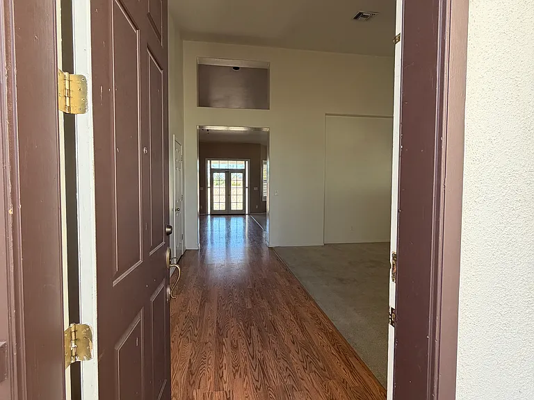 1085 San Tropez Ct — Photo 27