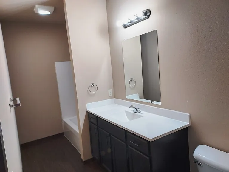 700 Nygaard St #7 — Photo 18