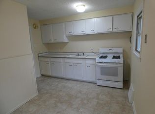 12756 Sidonie Ave, Warren, MI 48089