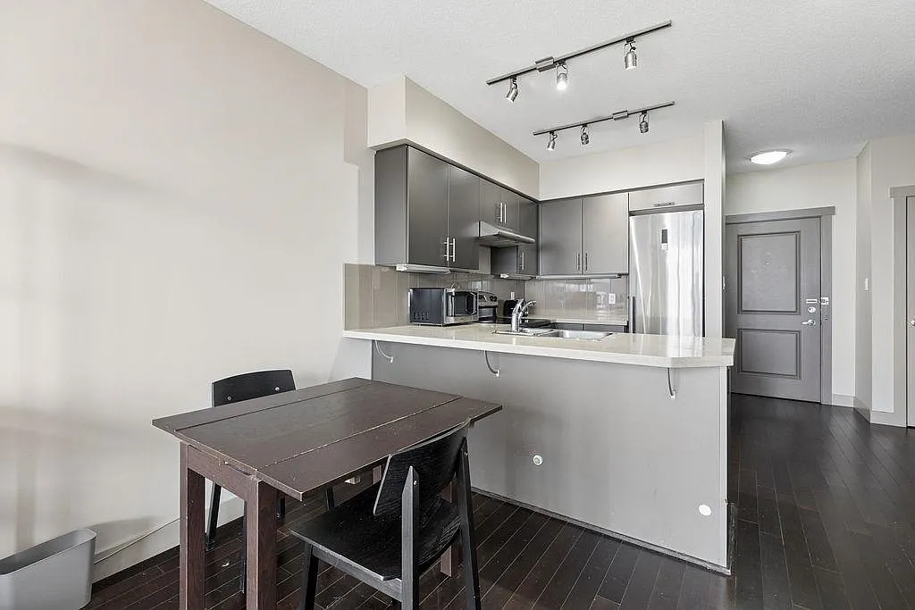 1 bed, 650 sqft, $1,900 — Photo 4