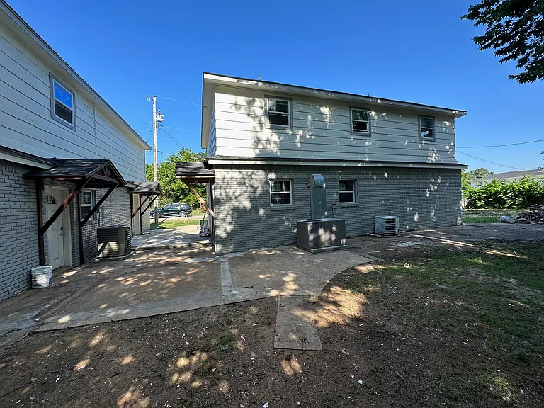 214 Wortham Dr — Photo 18