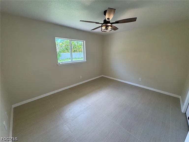 4426 SW Santa Barbara Pl — Photo 22