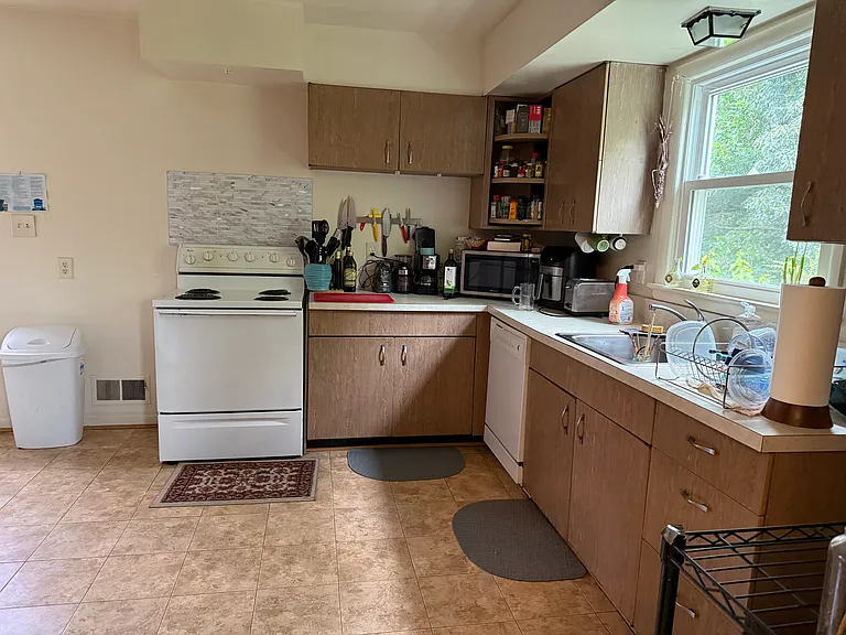 3607 Marlbrough Way — Photo 8