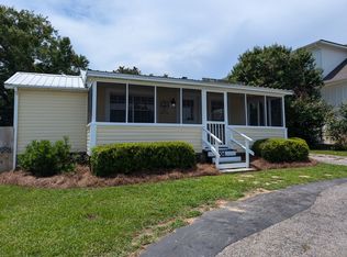 304 Morphy Ave, Fairhope, AL 36532