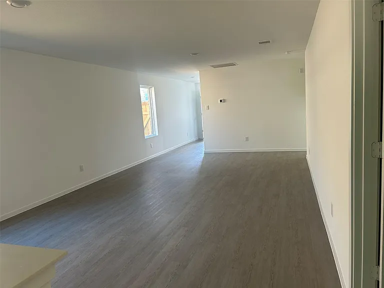 934 Capracotta Dr — Photo 6